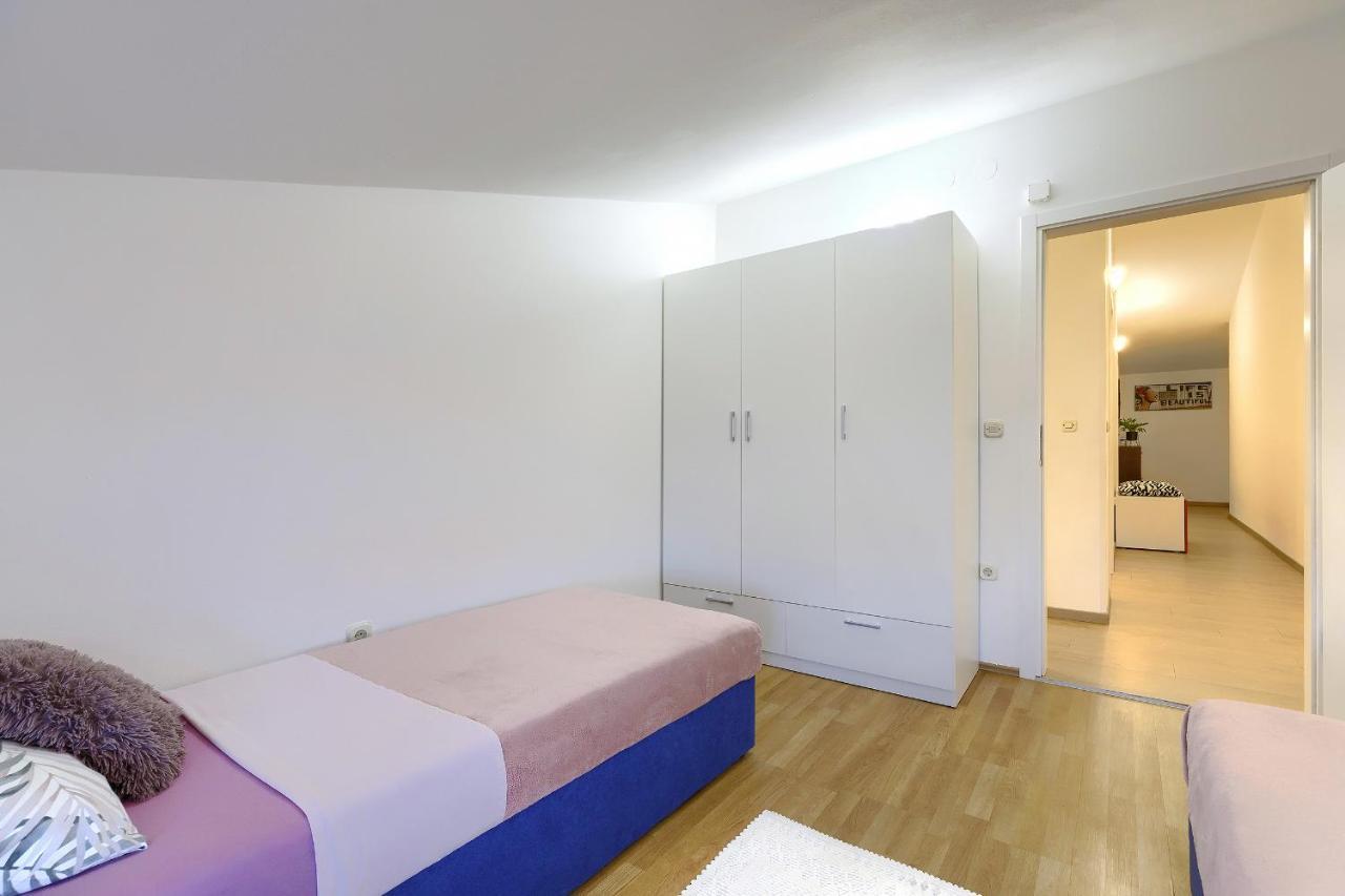 Homestay Пула Екстер'єр фото